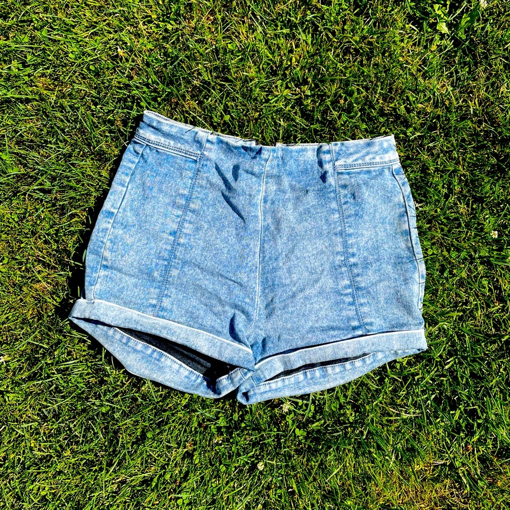 Bullhead shorts - size 7